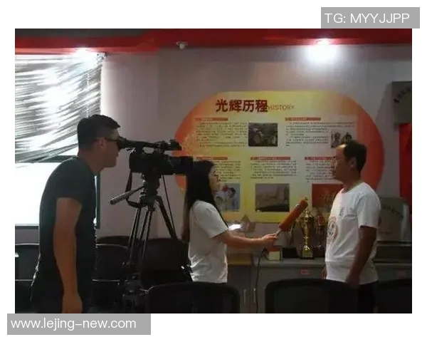 澳门足球蓝白队奋勇拼搏助力球队再创辉煌成就与梦想齐飞扬